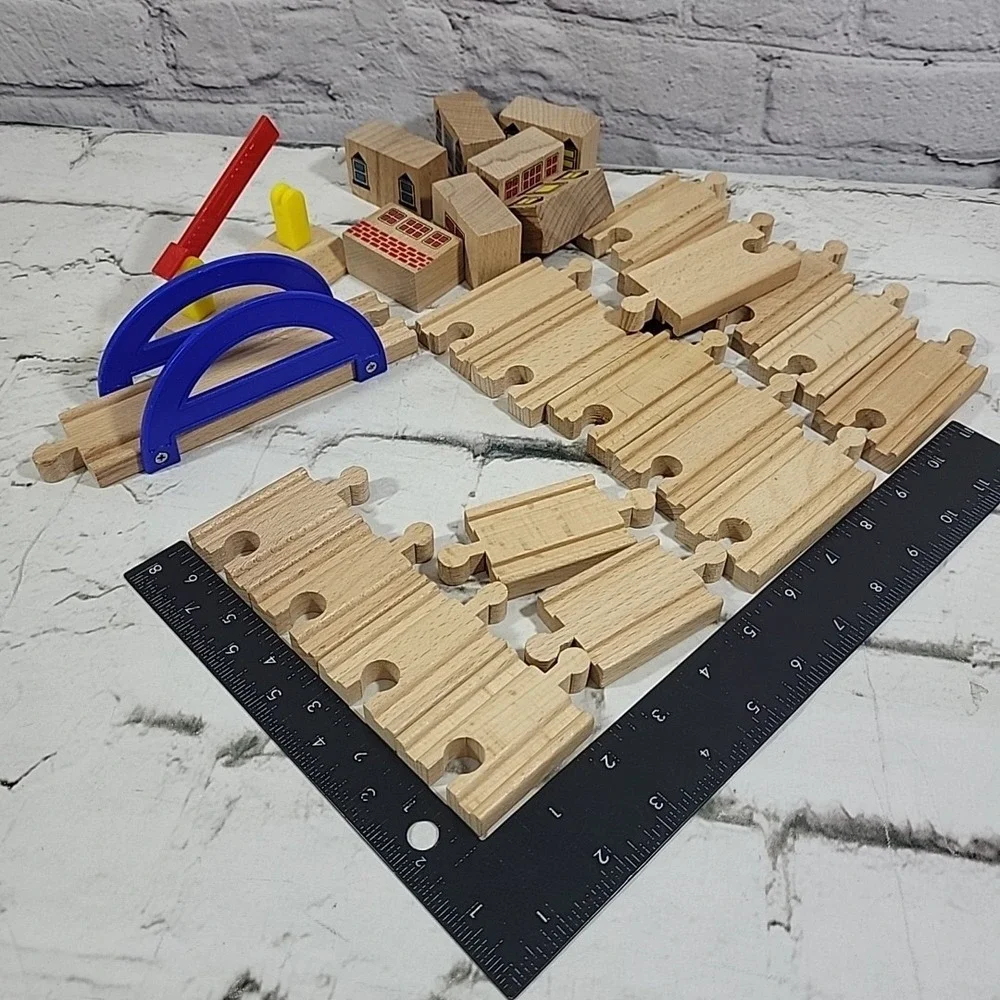 Battat Wild Ridge Brio Compatible Wooden‎ Train Track Parts Pieces Lot